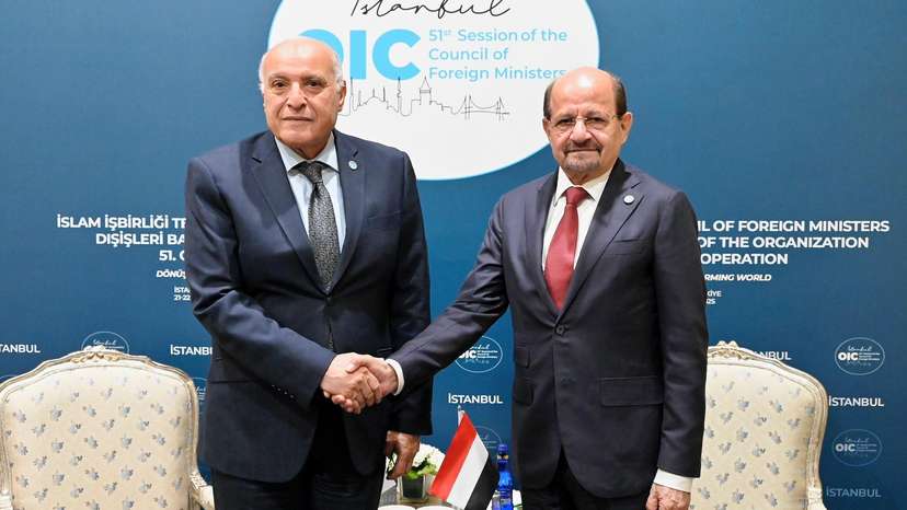 السيد عطاف يعقد لقاءً ثنائياً مع نظيره اليمني