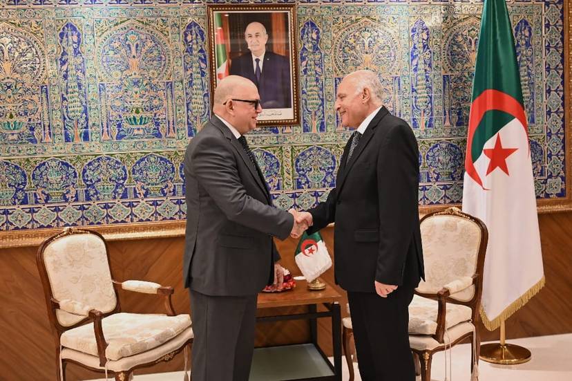 M. Attaf reçoit l'ambassadeur de Cuba en Algérie