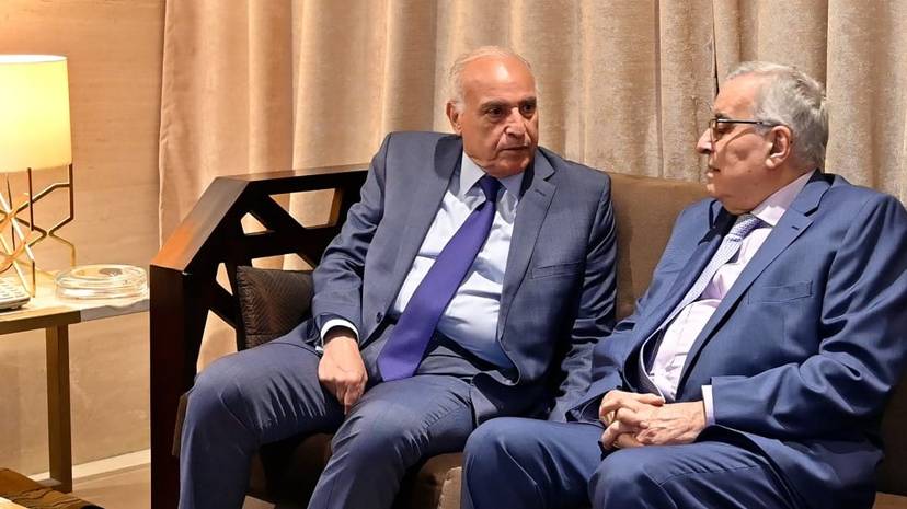 Le ministre Attaf s'entretient au Caire avec plusieurs de ses homologues arabes