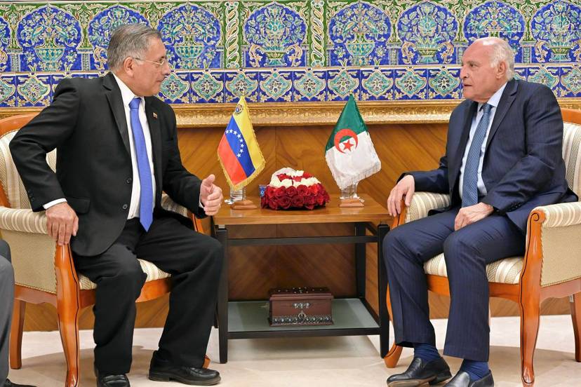Mr.Attaf receives the Venezuelan ambassador