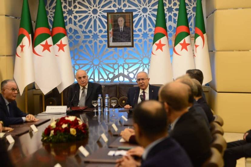 السيد أحمد عطّاف يتسلم مهامه على رأس وزارة الشؤون الخارجية والجالية الوطنية بالخارج