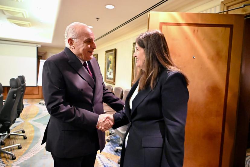 M. Attaf rencontre son homologue palestinien à Djeddah