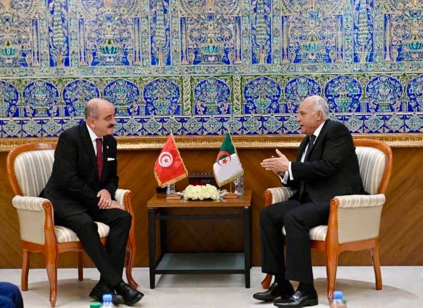 M. Attaf a reçu son homologue tunisien
