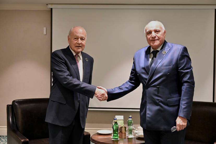 M. Attaf s'entretient à Antalya avec le secrétaire général de la Ligue des Etats arabes