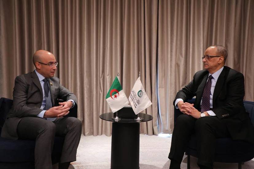 On the sidelines of the 52nd Session of the Council of Foreign Ministers of the Organisation of Islamic Cooperation, Mr. Chaib holds talks with the Organisation’s Secretary-General and several officials